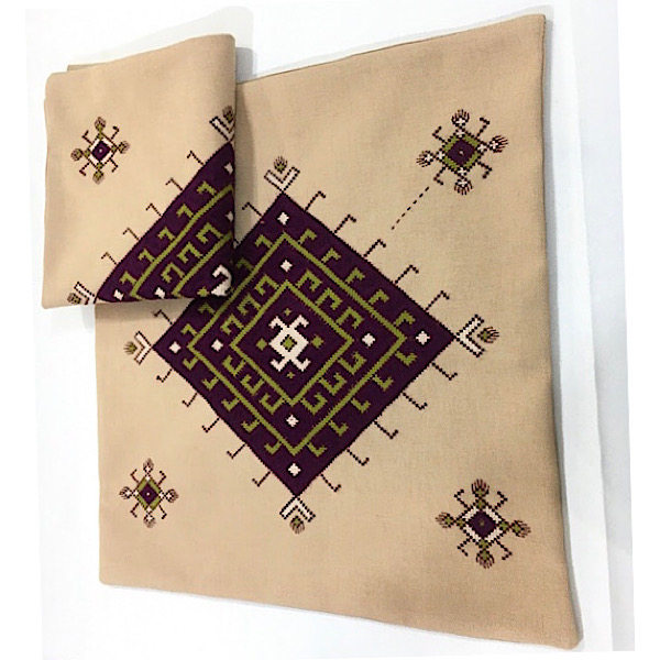 کوسن سوزن دوزی مدل بلوچیدوزی